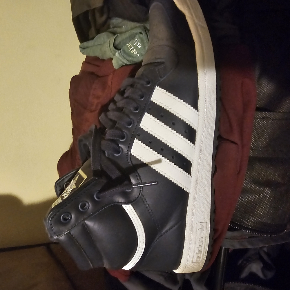 Adidas Men's Black and White Sneakers